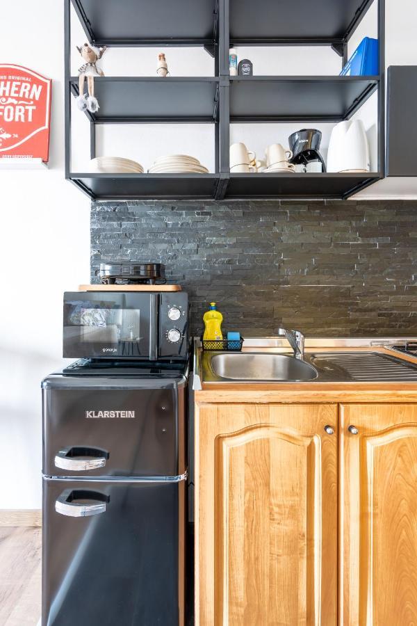 Alto 1 Studio Apartment ロヴィニ エクステリア 写真